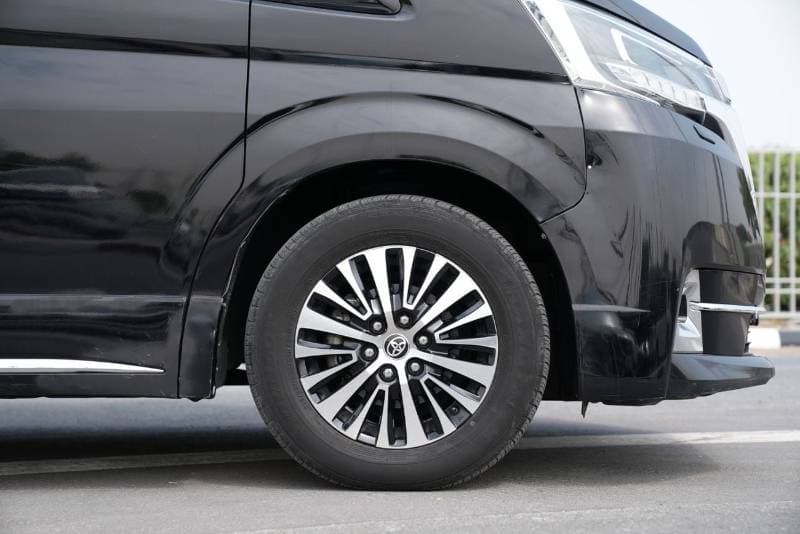 2021 Toyota Granvia PREMIUM thumbnail 4