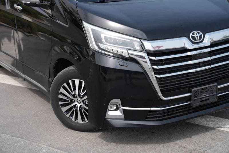 2021 Toyota Granvia PREMIUM thumbnail 3