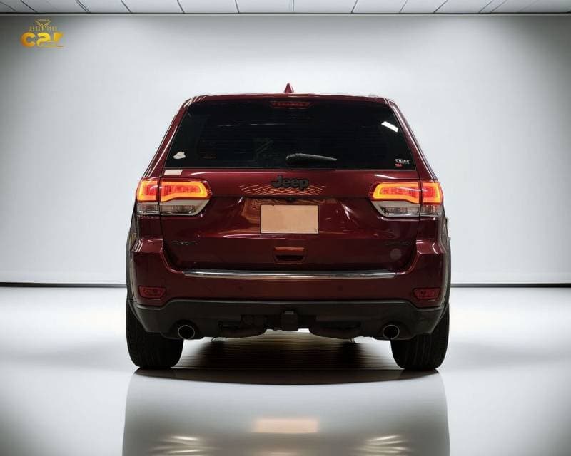 2014 Jeep Grand Cherokee L thumbnail 6