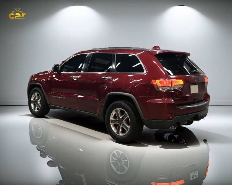 2014 Jeep Grand Cherokee L thumbnail 5