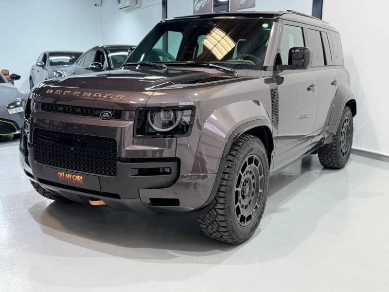 2026 Land Rover Defender thumbnail 2