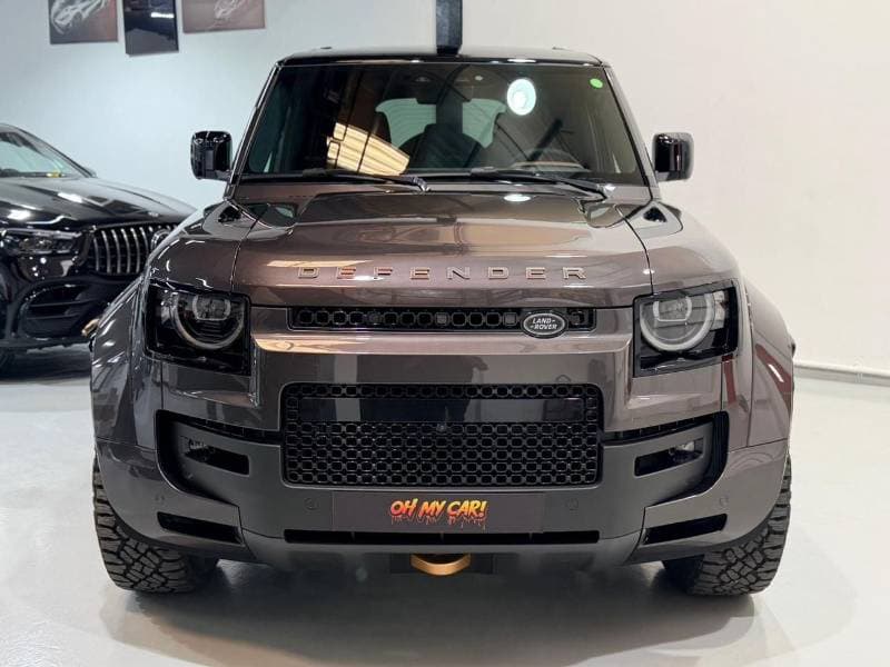 2026 Land Rover Defender thumbnail 3
