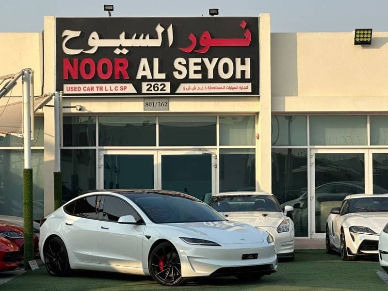 2024 Tesla Model 3 PERFORMANCE thumbnail 3