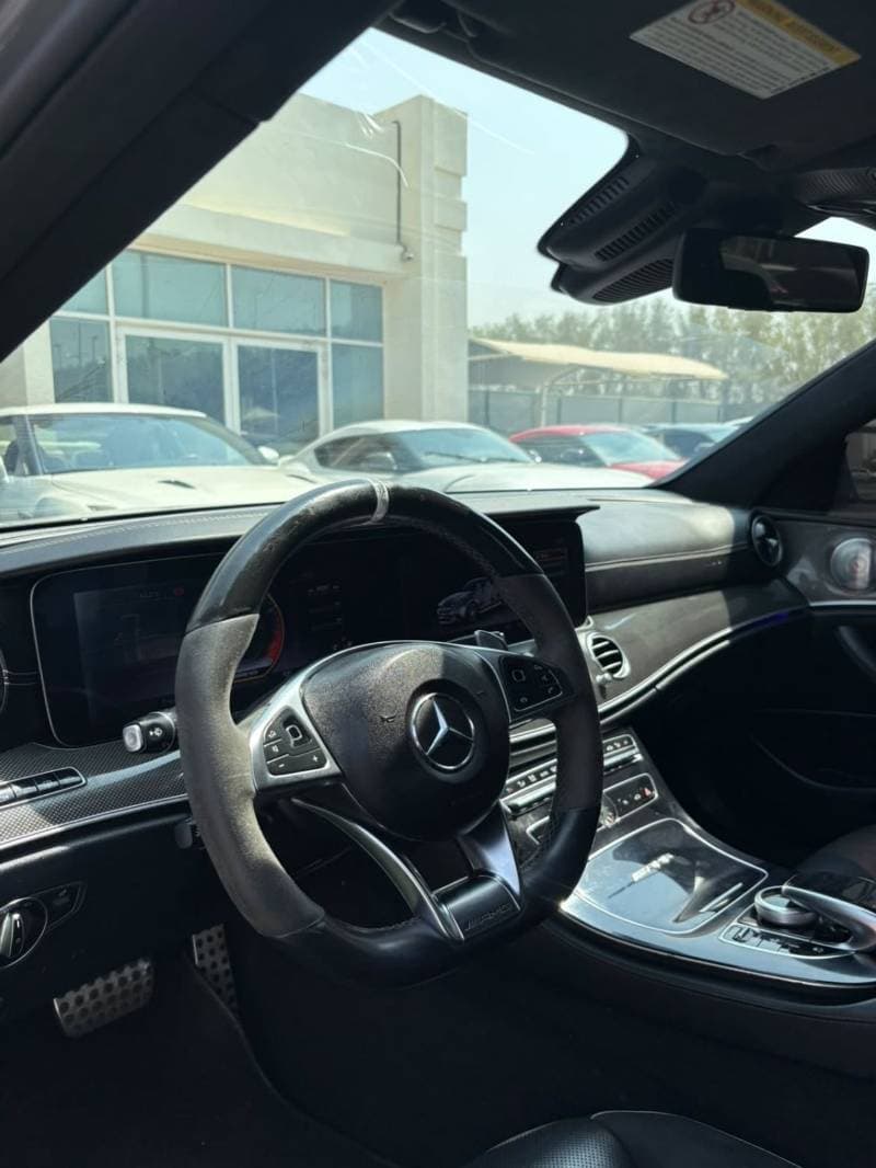 2018 Mercedes Benz E63 AMG S thumbnail 7