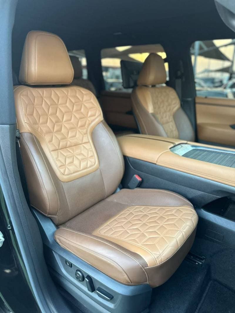 2025 Nissan Patrol LE PLATINUM CITY thumbnail 7
