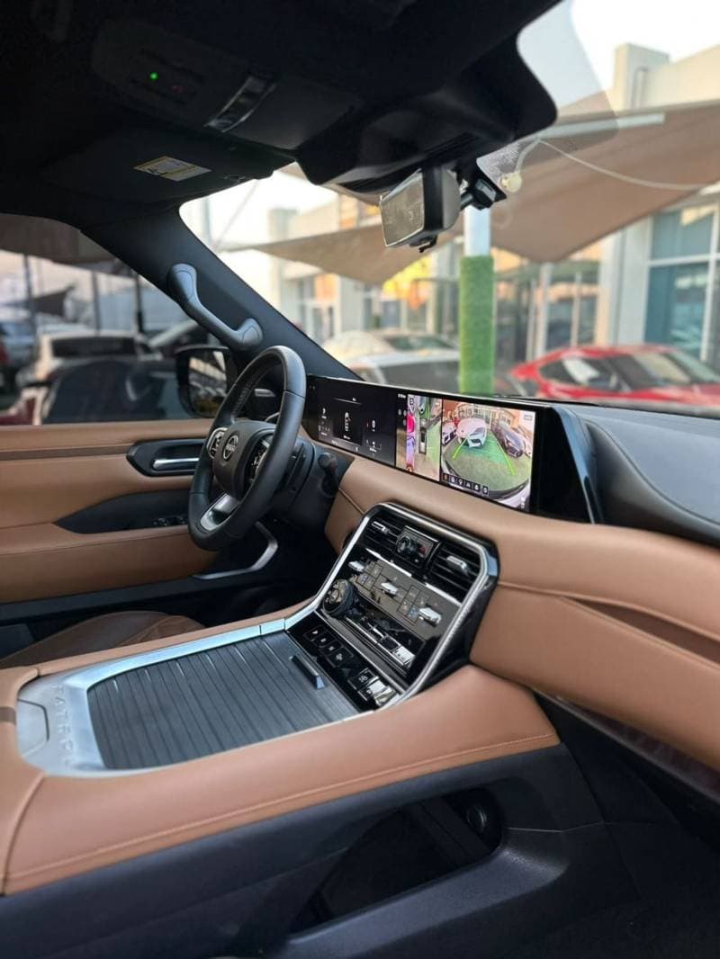 2025 Nissan Patrol LE PLATINUM CITY thumbnail 8