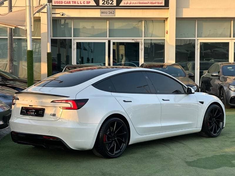 2024 Tesla Model 3 PERFORMANCE thumbnail 4