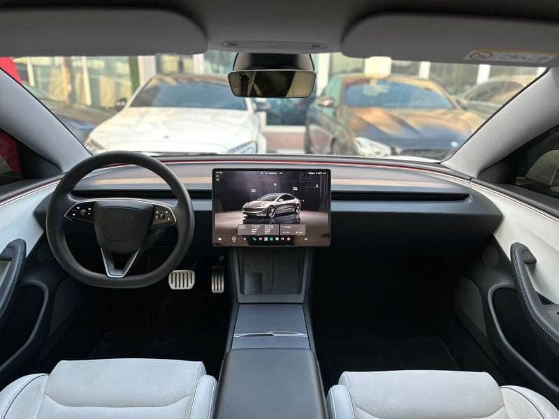 2024 Tesla Model 3 PERFORMANCE thumbnail 6