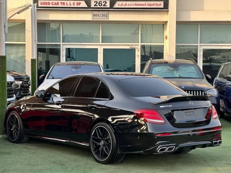2018 Mercedes Benz E 63S thumbnail 4