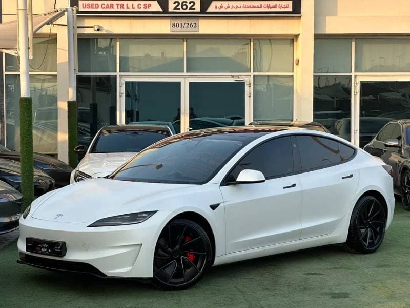 2024 Tesla Model 3 PERFORMANCE
