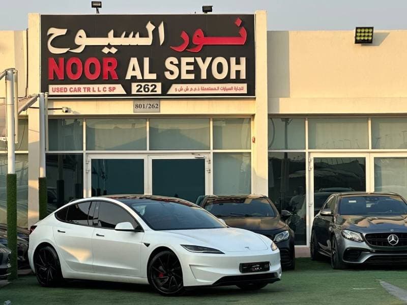 2024 Tesla Model 3 PERFORMANCE thumbnail 4