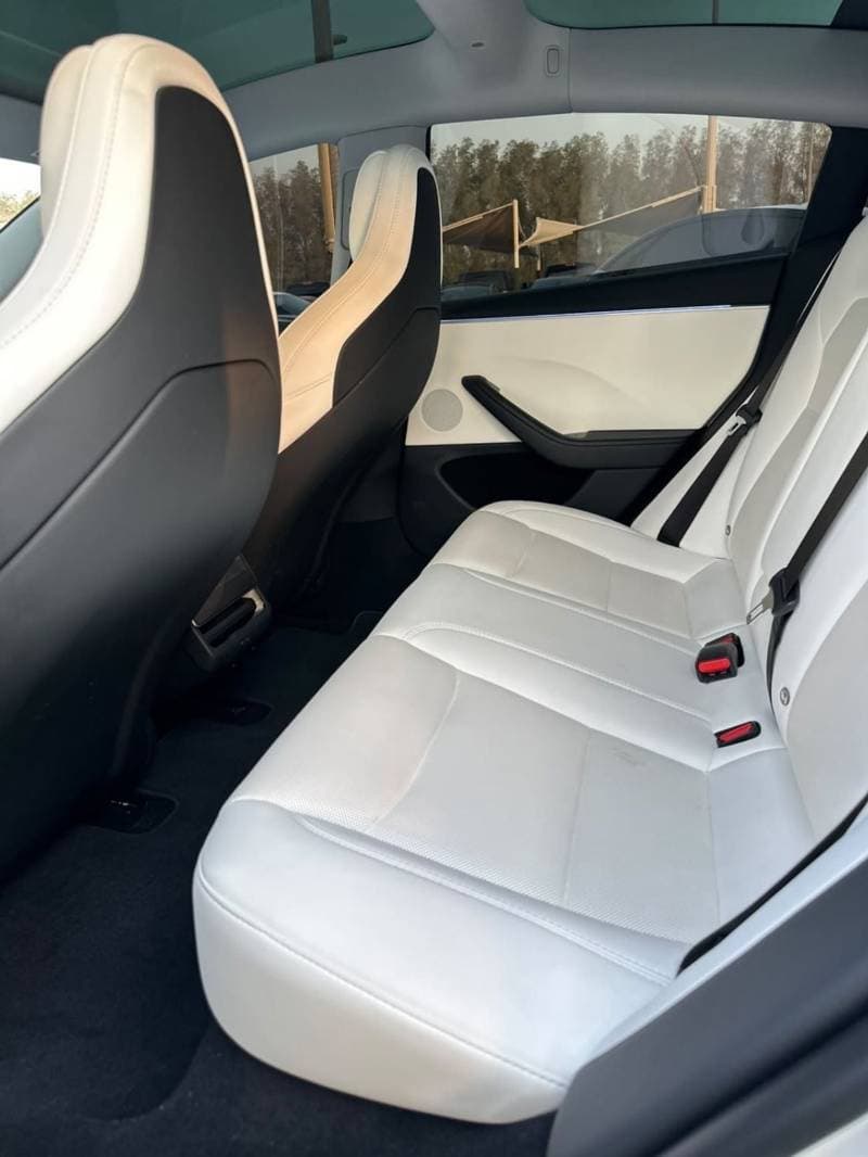 2024 Tesla Model 3 PERFORMANCE thumbnail 5