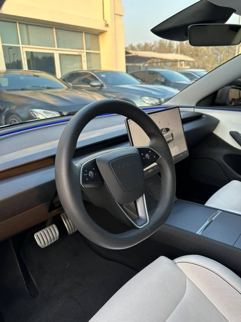 2024 Tesla Model 3 PERFORMANCE thumbnail 6