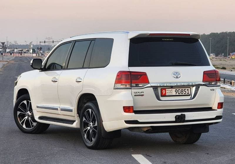 2014 Toyota Land Cruiser GXR thumbnail 6