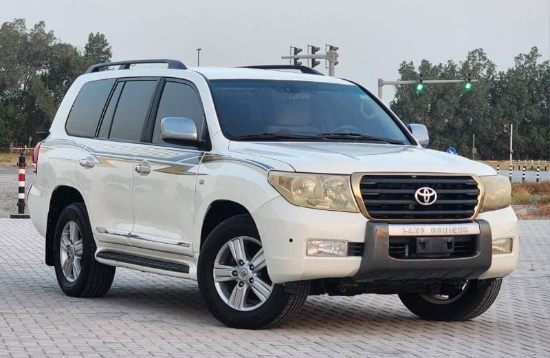 2009 Toyota Land Cruiser VXR thumbnail 2