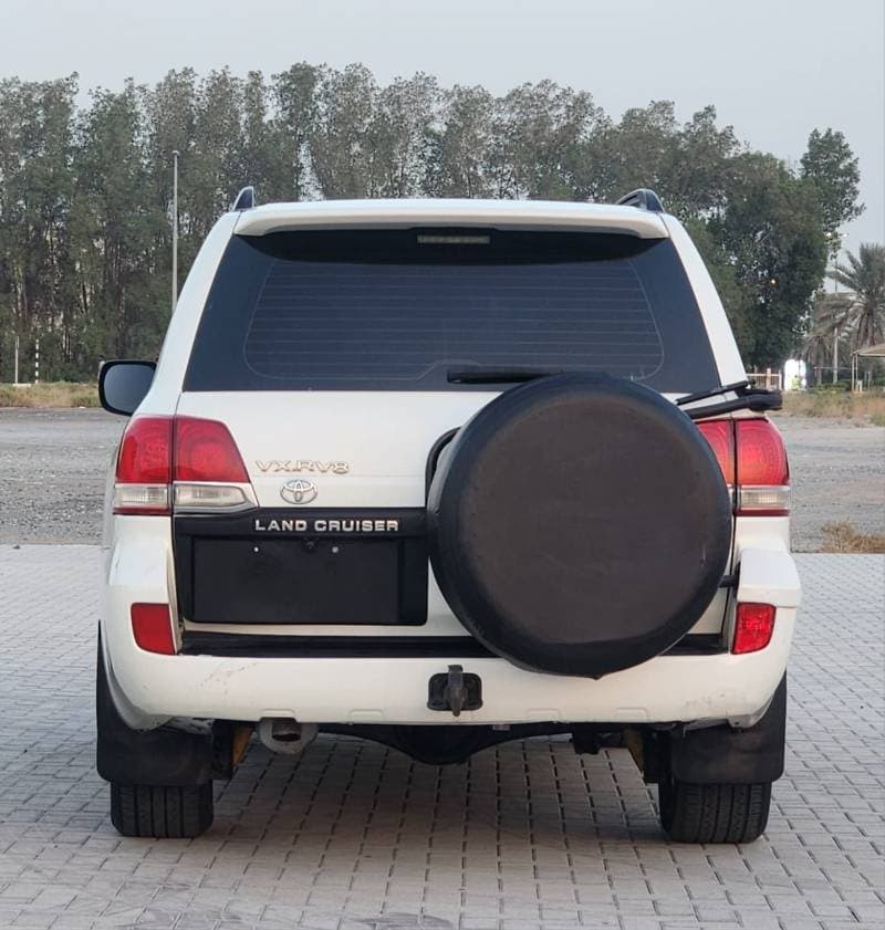 2009 Toyota Land Cruiser VXR thumbnail 4