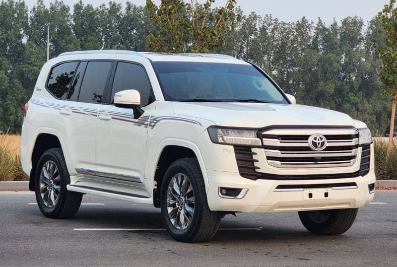 2022 Toyota Land Cruiser GXR thumbnail 6