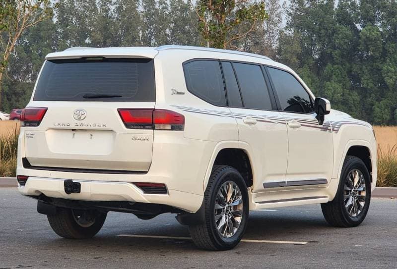 2022 Toyota Land Cruiser GXR thumbnail 8