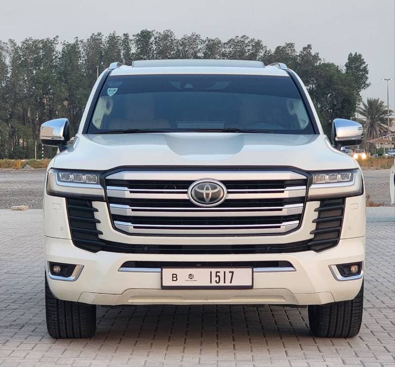 2022 Toyota Land Cruiser VXR thumbnail 3