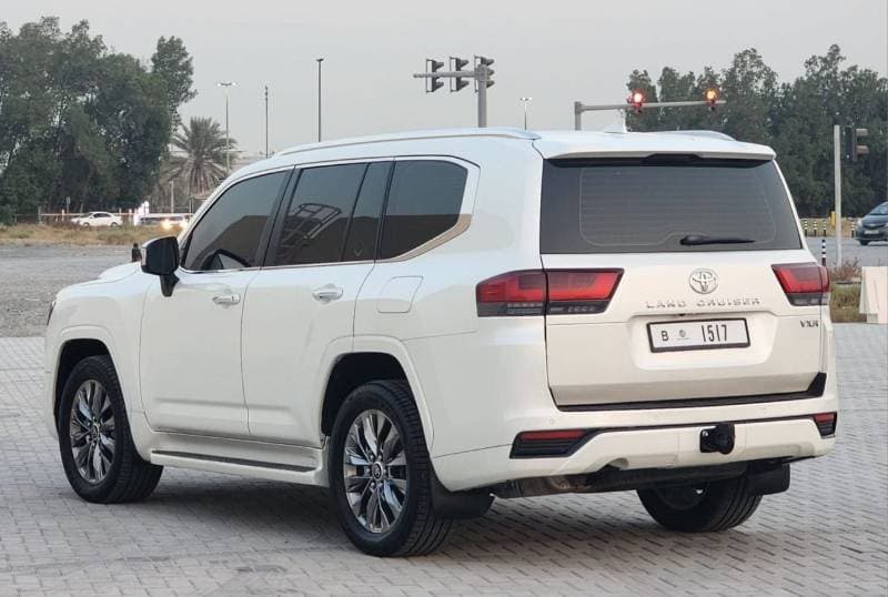 2022 Toyota Land Cruiser VXR thumbnail 8