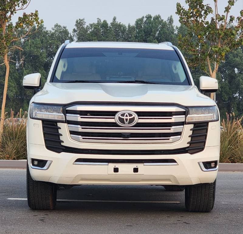 2022 Toyota Land Cruiser GXR thumbnail 3