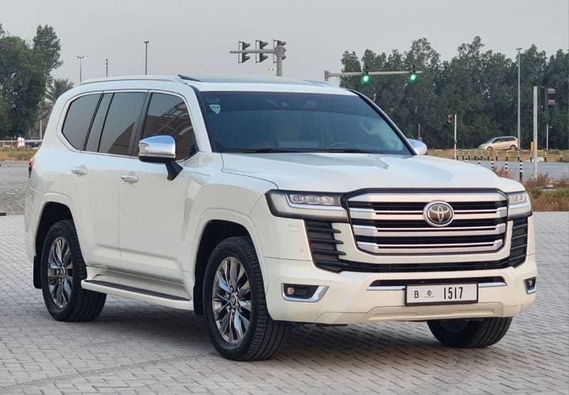 2022 Toyota Land Cruiser VXR thumbnail 6