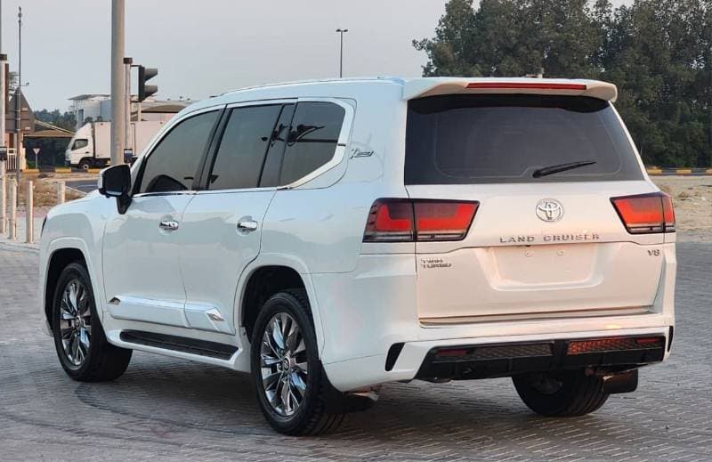 2009 Toyota Land Cruiser thumbnail 8