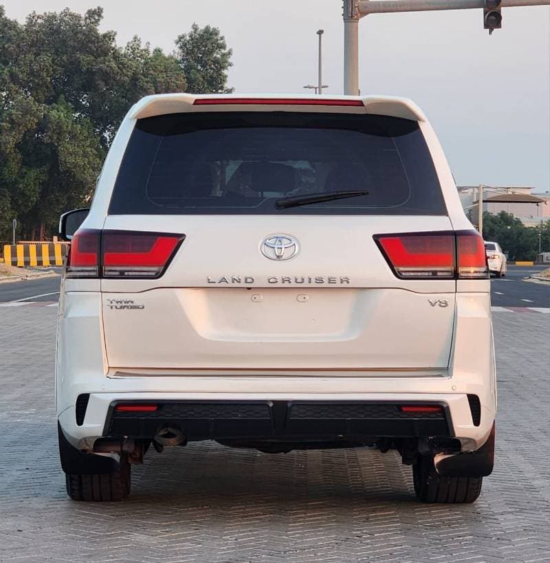 2009 Toyota Land Cruiser thumbnail 4