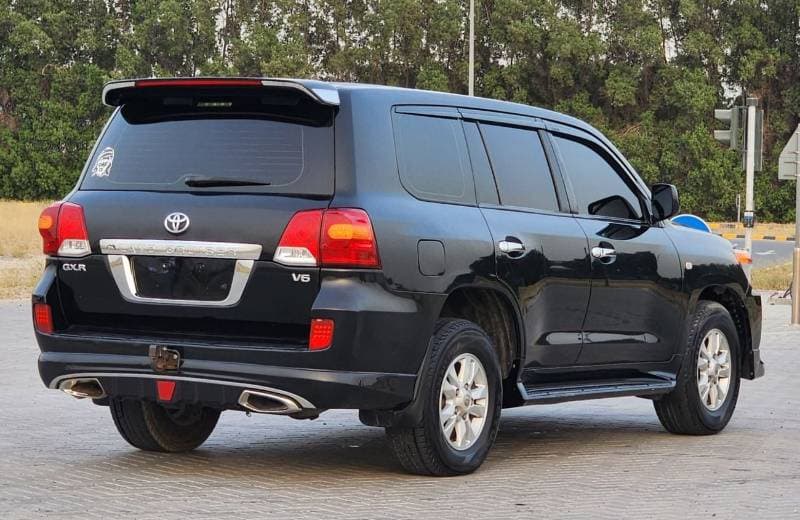 2009 Toyota Land Cruiser thumbnail 6