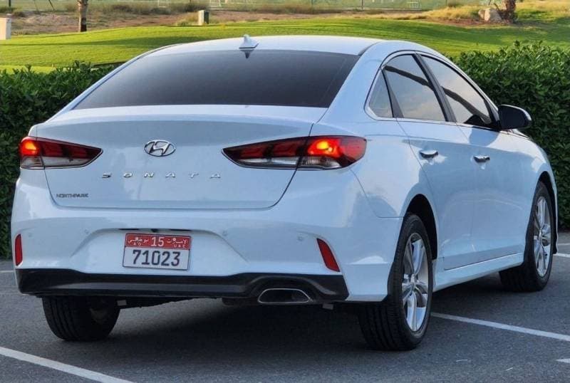 2018 Hyundai Sonata GL thumbnail 4