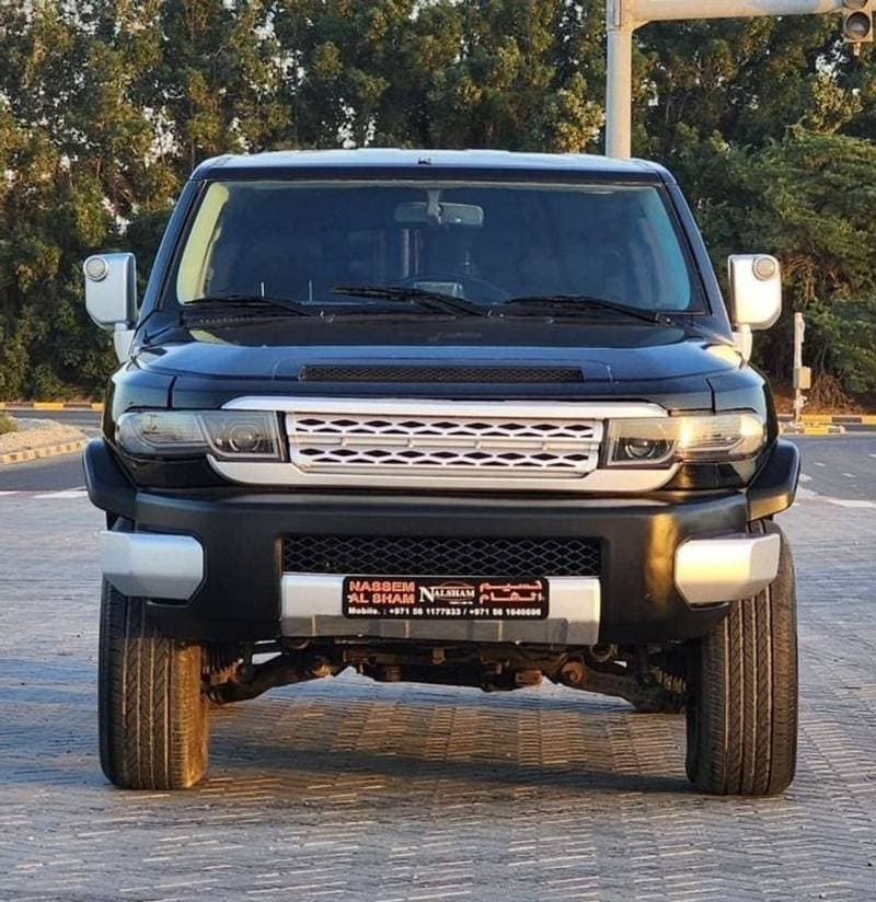 2010 Toyota FJ Cruiser BASE thumbnail 3