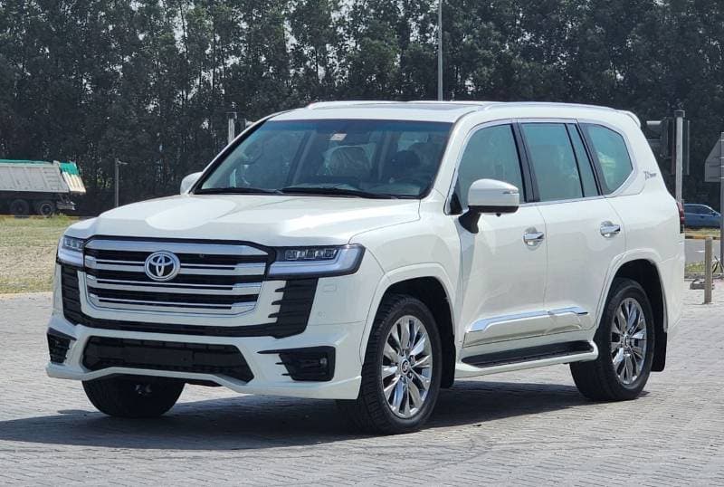 2010 Toyota Land Cruiser thumbnail 5