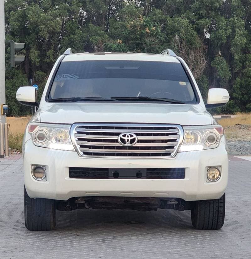 2011 Toyota Land Cruiser GXR TOP 60th ANNIVERSARY thumbnail 3