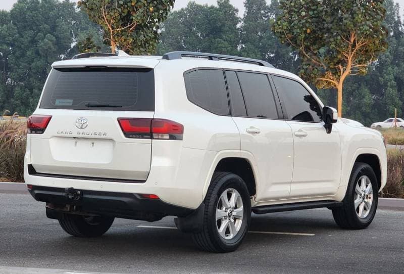 2023 Toyota Land Cruiser GXR thumbnail 8