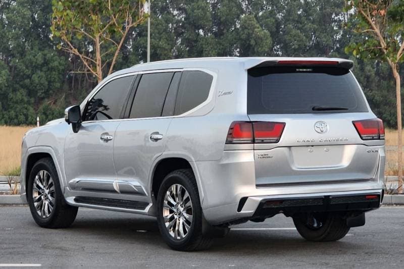 2009 Toyota Land Cruiser thumbnail 6