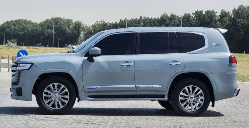 2009 Toyota Land Cruiser thumbnail 7
