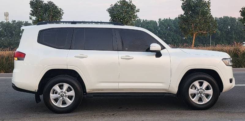2024 Toyota Land Cruiser GXR thumbnail 8