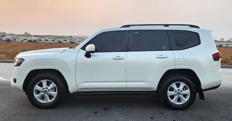 2024 Toyota Land Cruiser GXR thumbnail 7