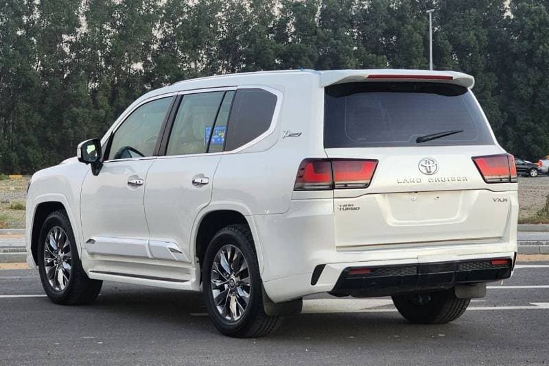 2009 Toyota Land Cruiser thumbnail 5