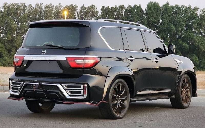 2011 Infiniti QX56 thumbnail 5