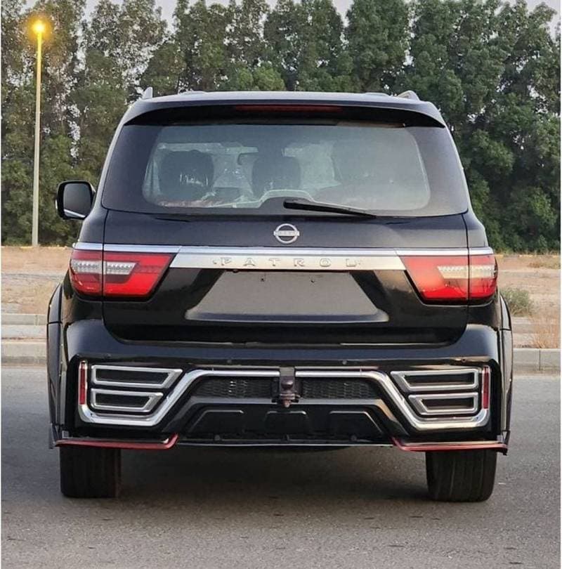 2011 Infiniti QX56 thumbnail 3