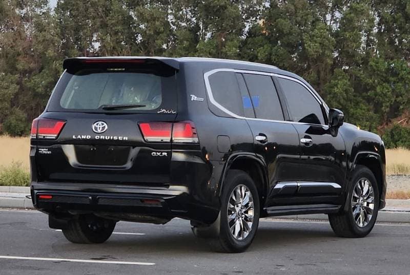 2010 Toyota Land Cruiser thumbnail 4