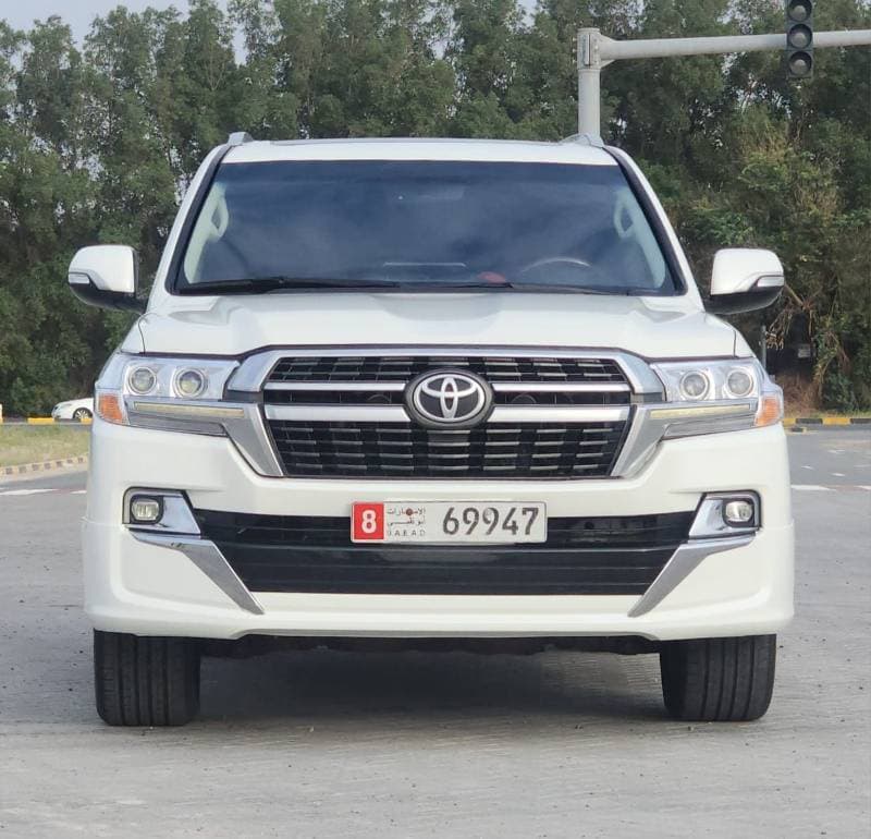 2021 Toyota Land Cruiser VXR thumbnail 2