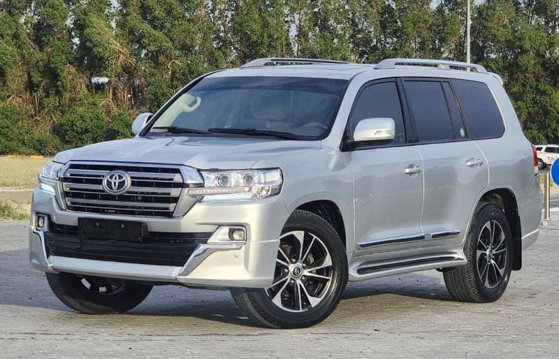 2018 Toyota Land Cruiser