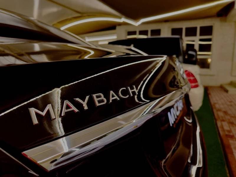 2018 Mercedes Benz S560 L thumbnail 3