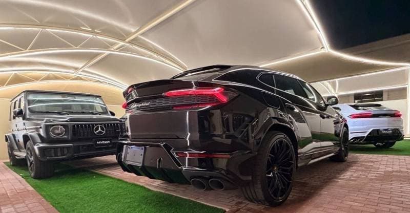 2026 Lamborghini Urus SE thumbnail 8