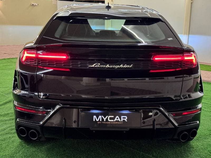 2026 Lamborghini Urus SE thumbnail 2
