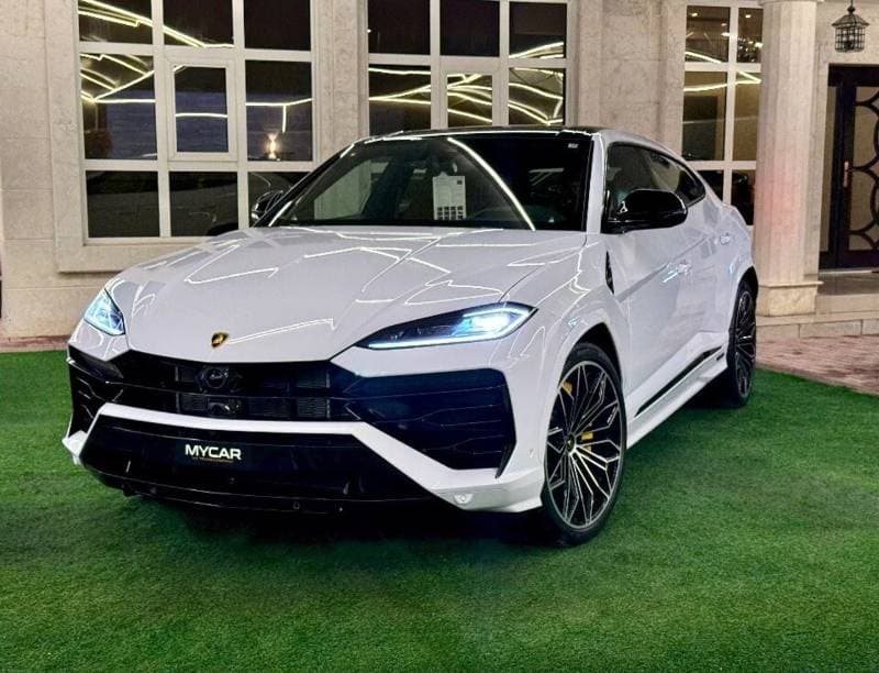 2026 Lamborghini Urus SE thumbnail 7