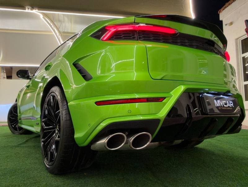 2026 Lamborghini Urus SE thumbnail 5
