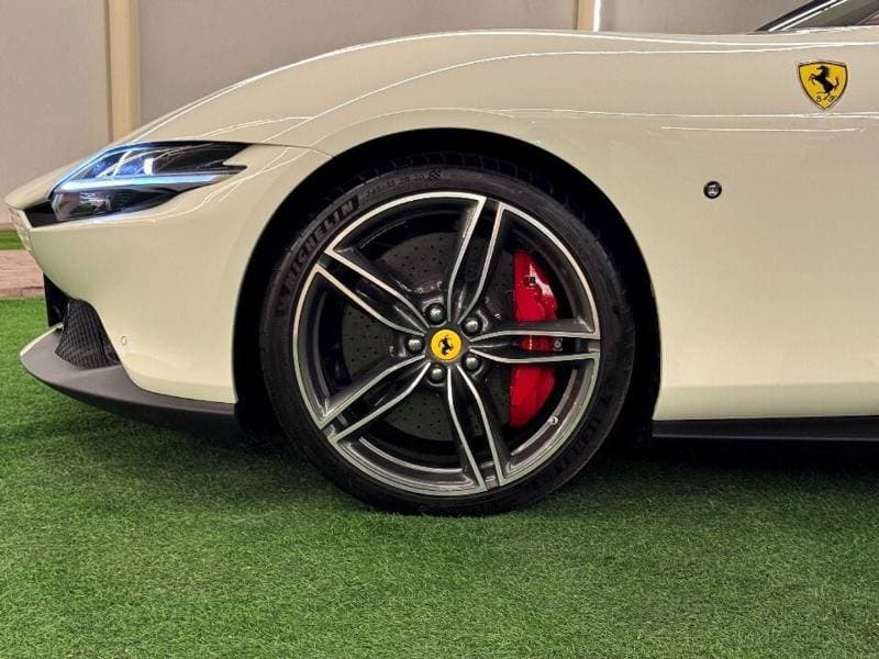 2024 Ferrari Roma COUPE thumbnail 5